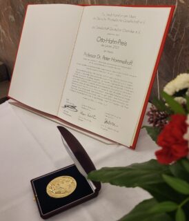 Symbolbild zum Artikel. Der Link öffnet das Bild in einer großen Anzeige.